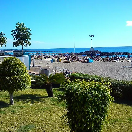 Nyaraló By Jonni Res. Chaparral