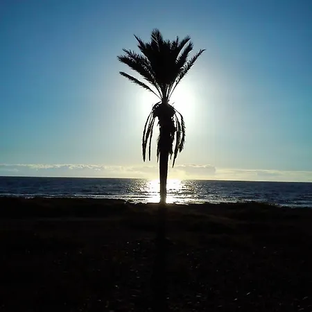 By Jonni Res. Chaparral Nyaraló Costa Del Silencio