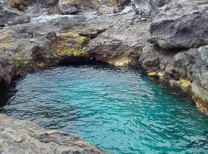 By Jonni Res. Chaparral 度假居